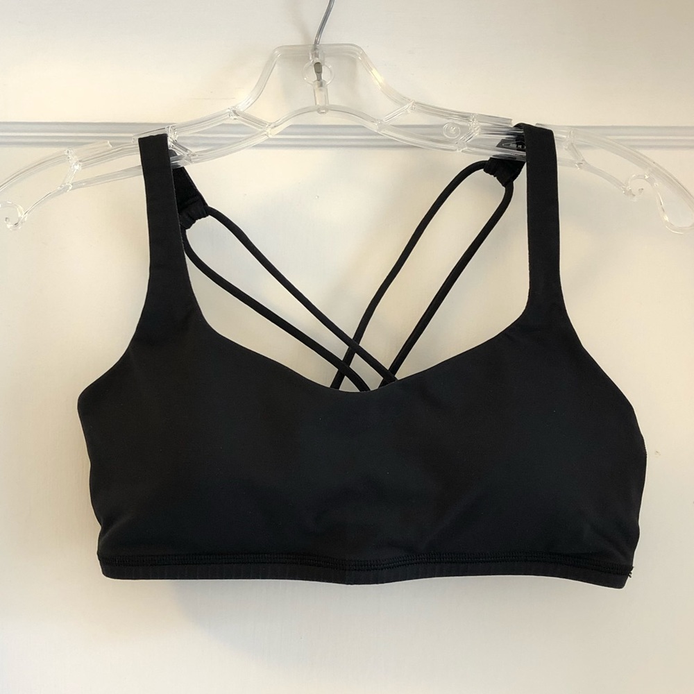 Lululemon Free to Be Bra black size 6